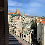 Ξενοδοχείο Lolli Palace