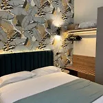Ξενοδοχείο Lolli Palace 3*