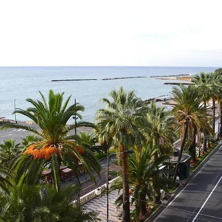 Lolli Palace 3*