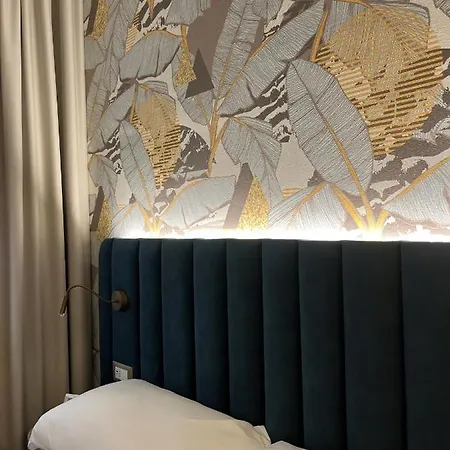 Lolli Palace Hotell 3*