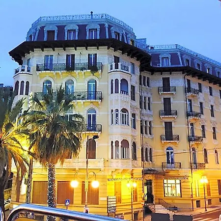 Lolli Palace 3*