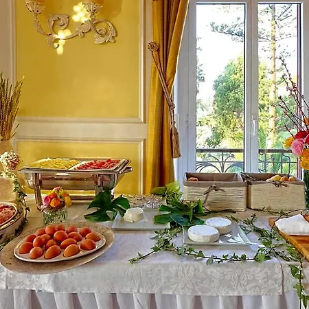 Hotell Lolli Palace 3*