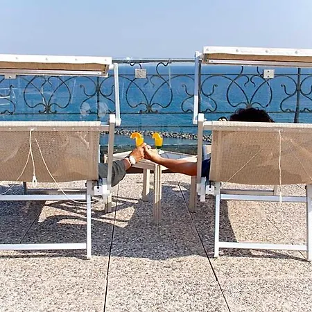 Hotell Lolli Palace 3*