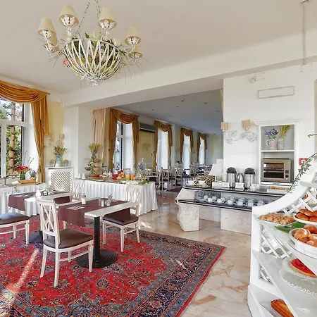 Hotel Lolli Palace