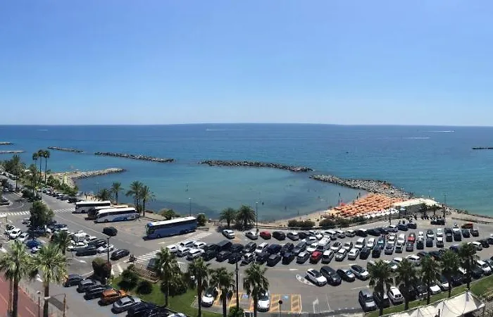 Lolli Palace Hotel 3*